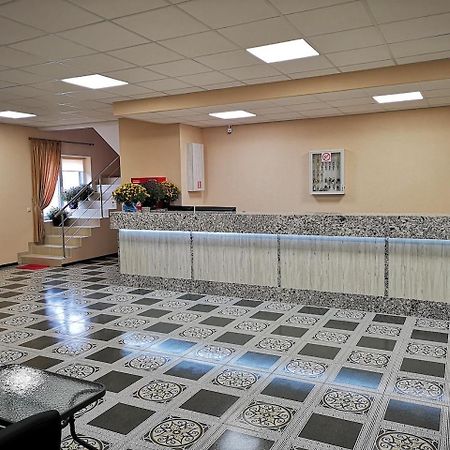 Отель Визит Pogreby  Extérieur photo