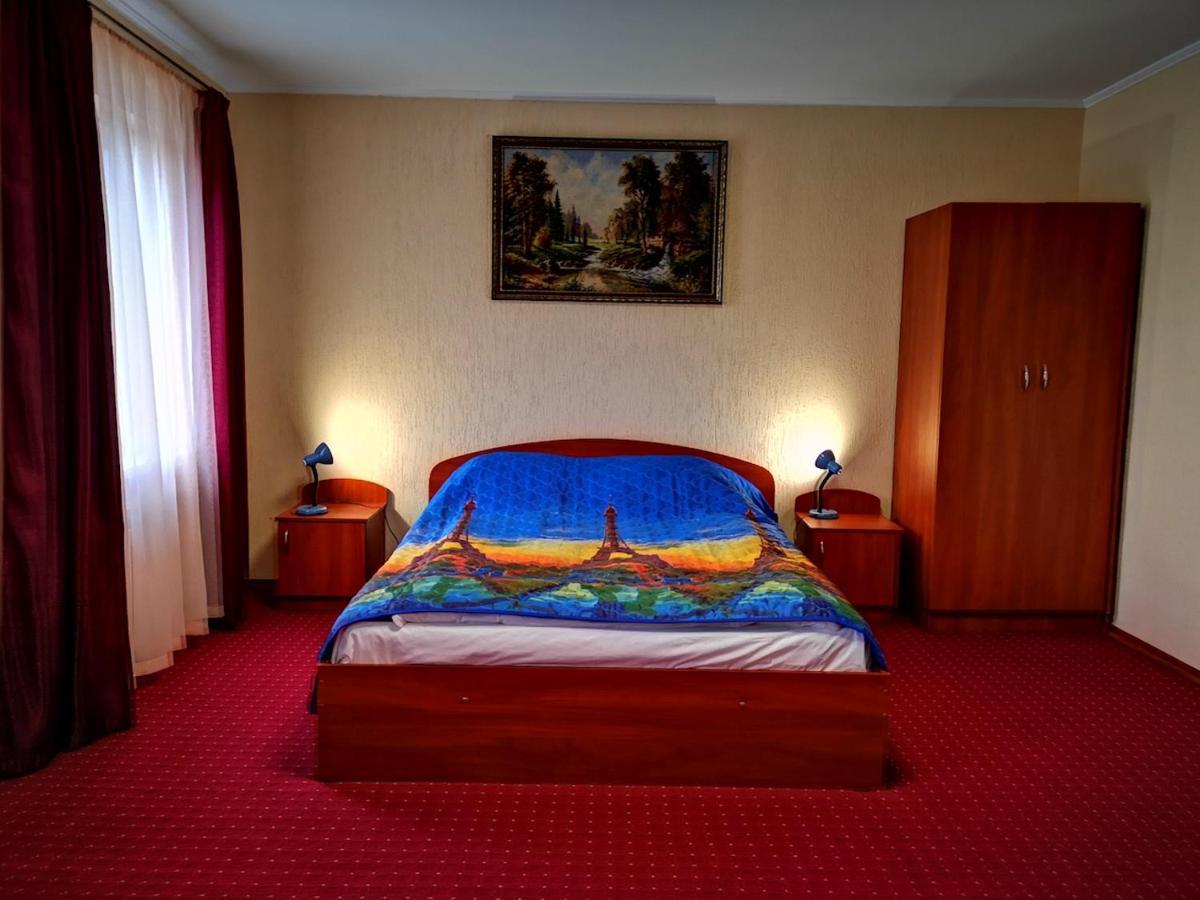 Отель Визит Pogreby  Extérieur photo